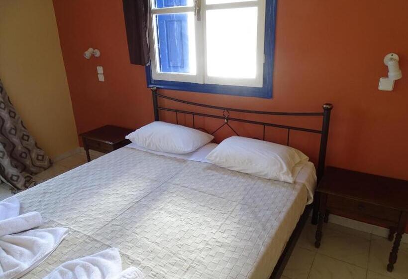 Escritório Estándar, Mariona