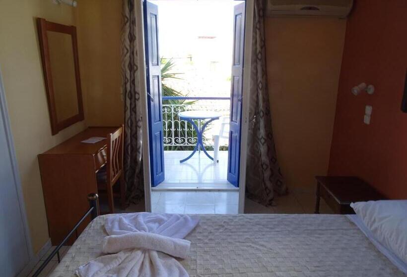 Escritório Estándar, Mariona