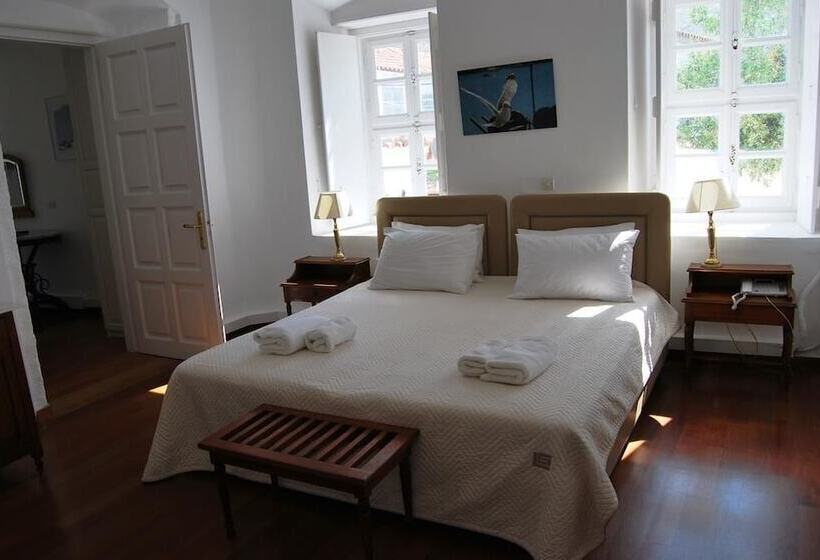 庭の見えるスタンダードトリプルルーム, Miranda