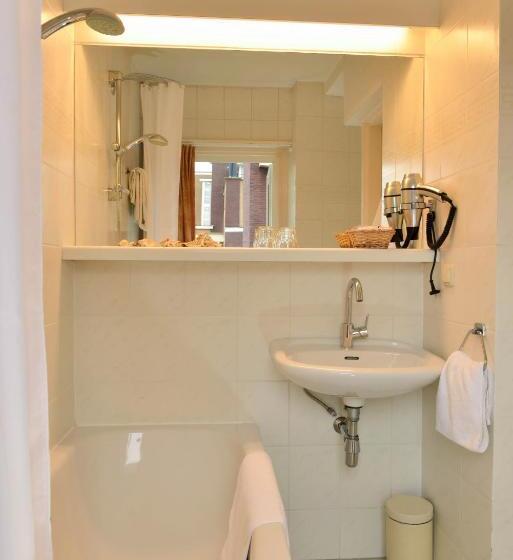 اتاق استاندارد سه نفره, Noordzee