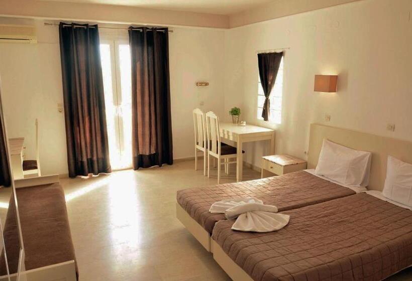 Номер Стандарт, Pelagia Bay