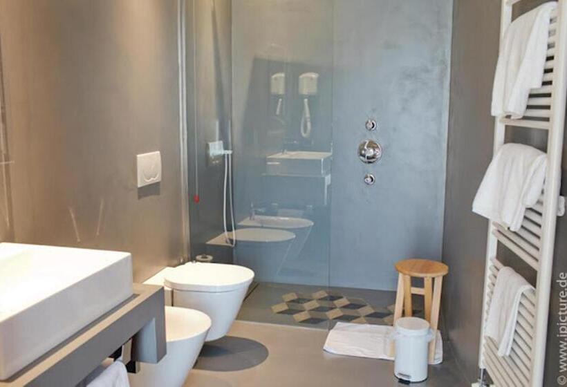 스탠다드 룸 호수 전망, Remat