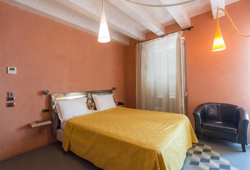 발코니 수피리어 룸, Remat