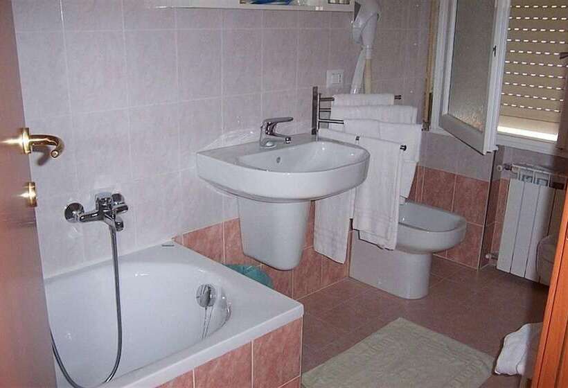 غرفة قياسية فردية, Solidago