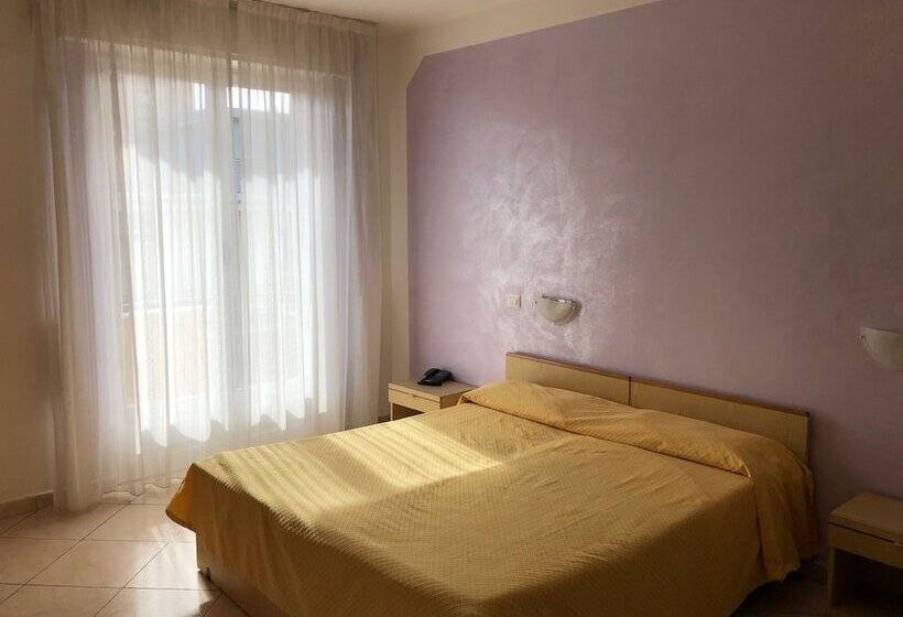 غرفة قياسية, Solidago