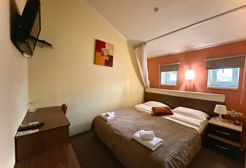 غرفة إقتصادية, Leotel