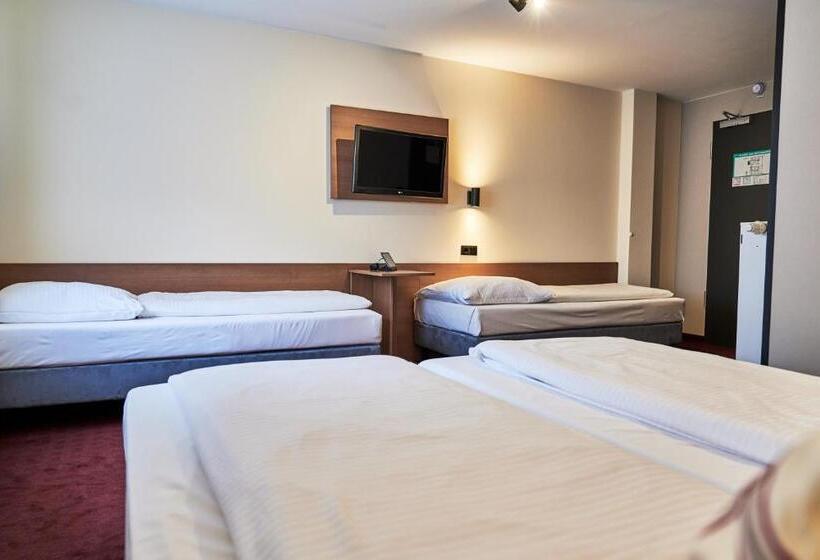 اتاق استاندارد چهار تخته, Mcdreams Hotel München Messe