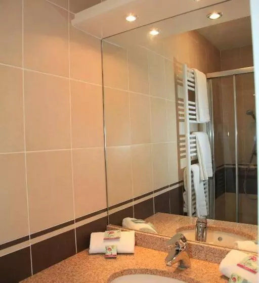 2 Bedroom Apartment Pool View, Nemea Appart Hotel Le Lido Cagnes Sur Mer
