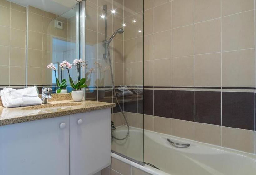 Апартаменты 2 спальни Вид на Бассейн, Nemea Appart Hotel Le Lido Cagnes Sur Mer