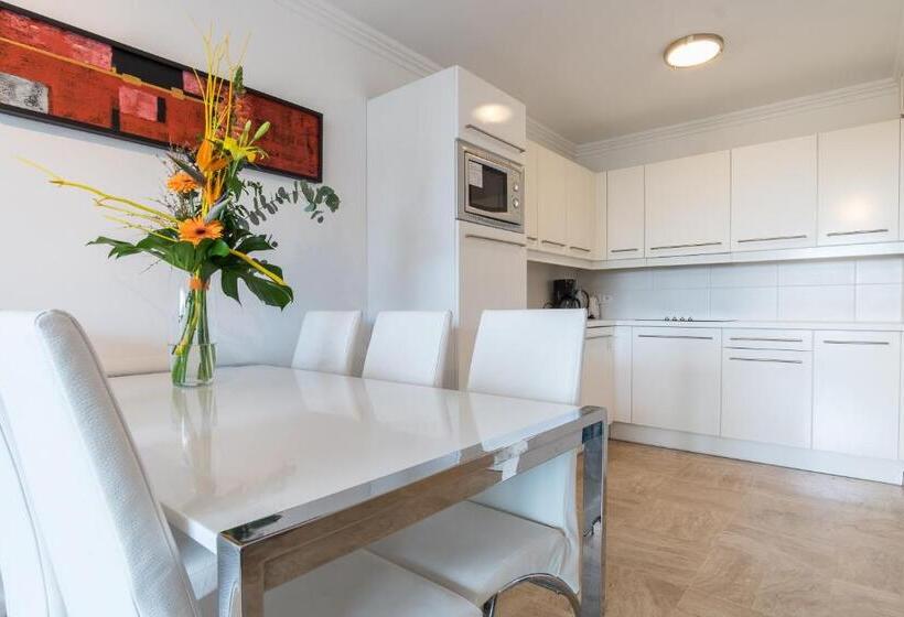 Апартаменты 2 Спальни, Nemea Appart Hotel Le Lido Cagnes Sur Mer