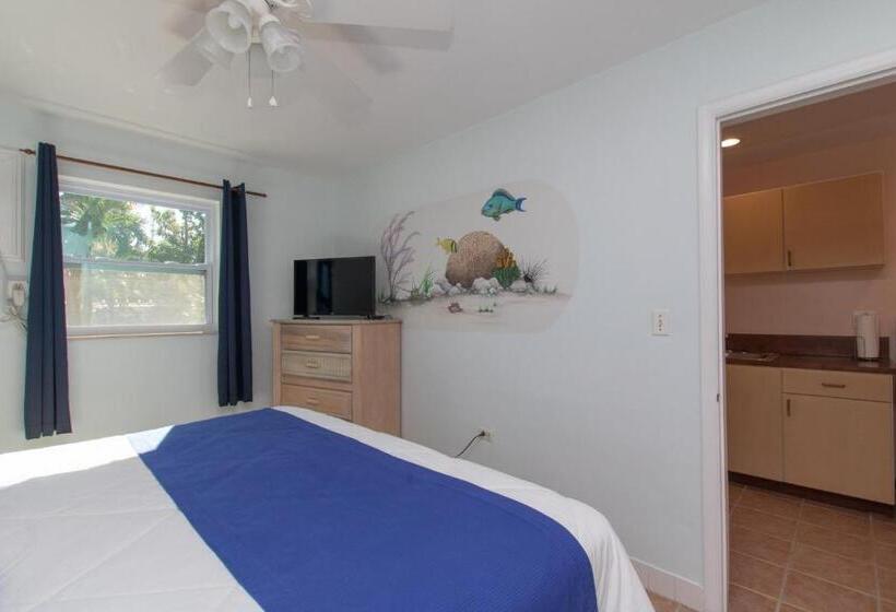 Suite, Sunset Cove Beach Resort