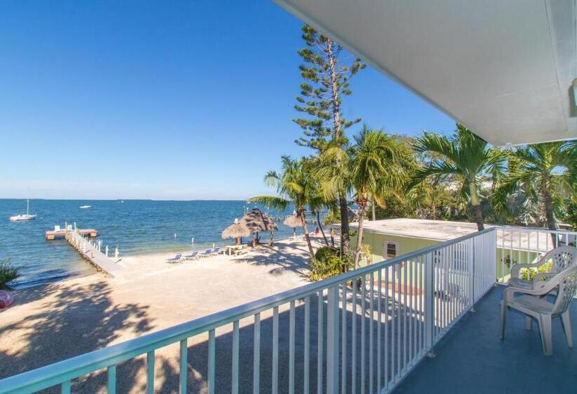 Suite, Sunset Cove Beach Resort