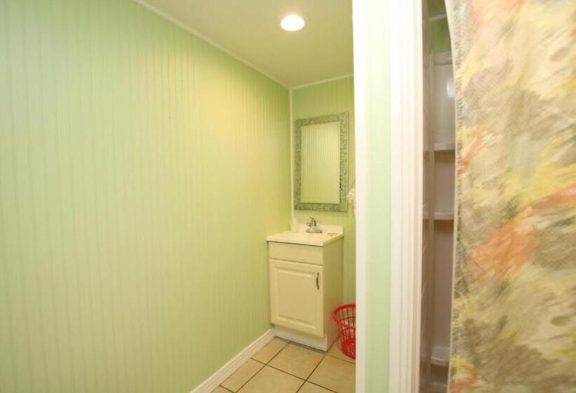 Chata, Sunset Cove Beach Resort