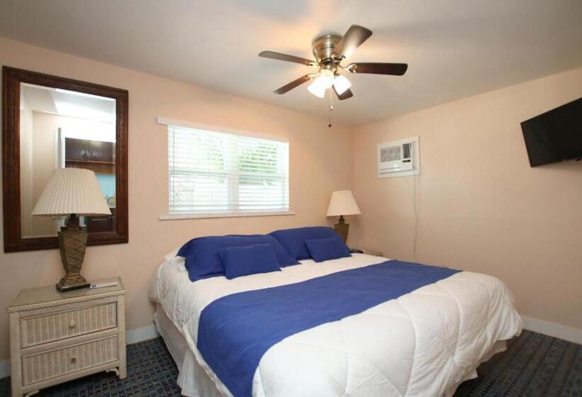 Suite, Sunset Cove Beach Resort