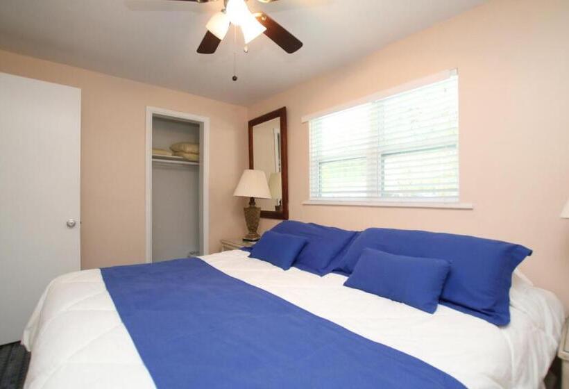 Suite, Sunset Cove Beach Resort