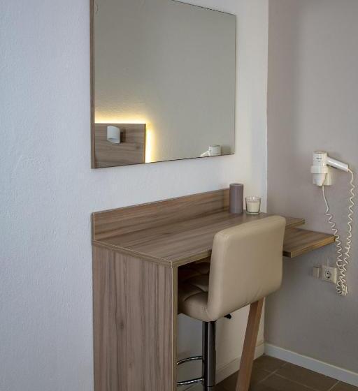 استودیوی لوکس, Villa Dafni Studios