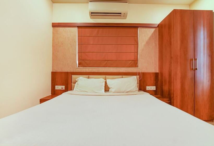 اتاق لوکس, Fabhotel Dream Plaza Nr Biswa Bangla Gate