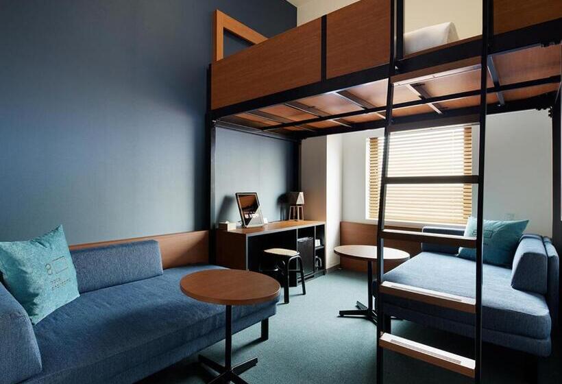 Номер Стандарт, Androoms Naha Port
