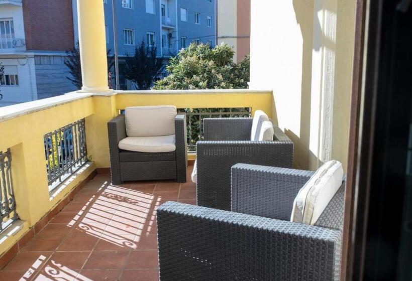 اتاق لوکس, Il Palazzo Luxury Home & Event