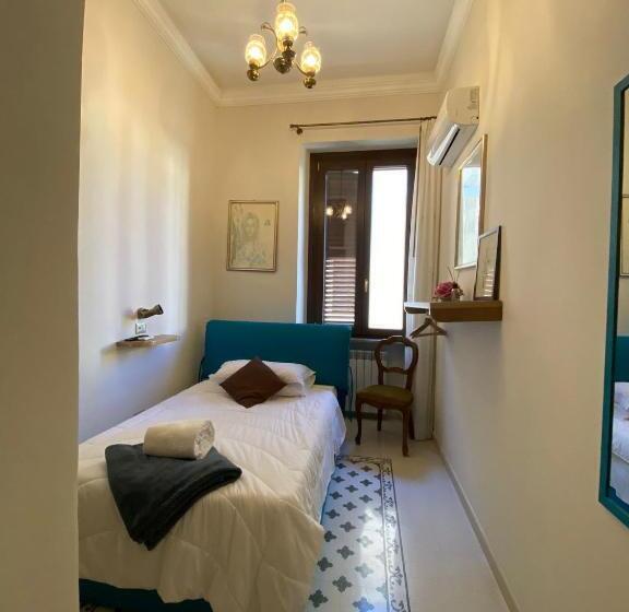 اتاق عادی, Il Palazzo Luxury Home & Event