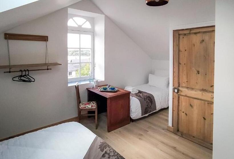 غرفة قياسية ثلاثية, La Houache Chambres D Hôtes