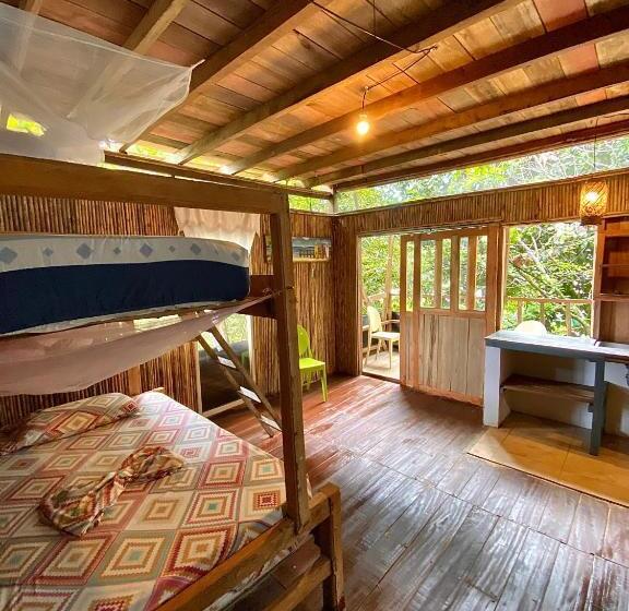 디럭스 패밀리 룸, Utria Hostel