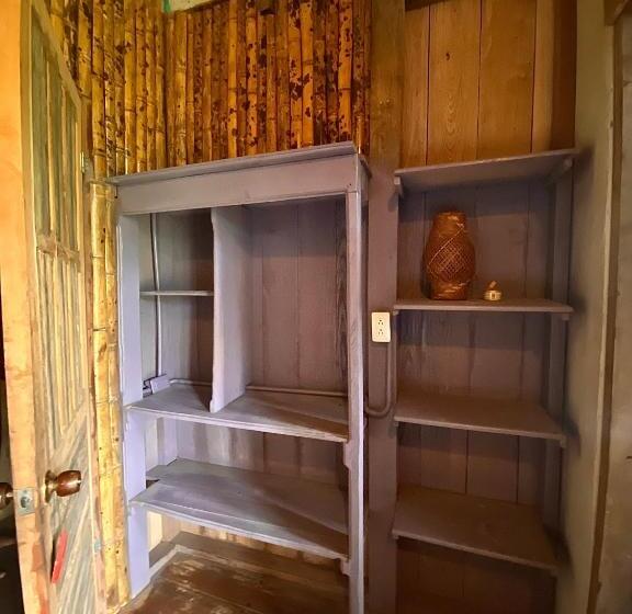 디럭스 트리플 룸, Utria Hostel