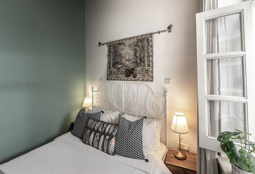 اتاق اکونومی, Edem Traditional House