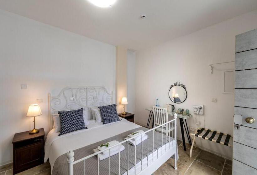 اتاق استاندارد, Edem Traditional House