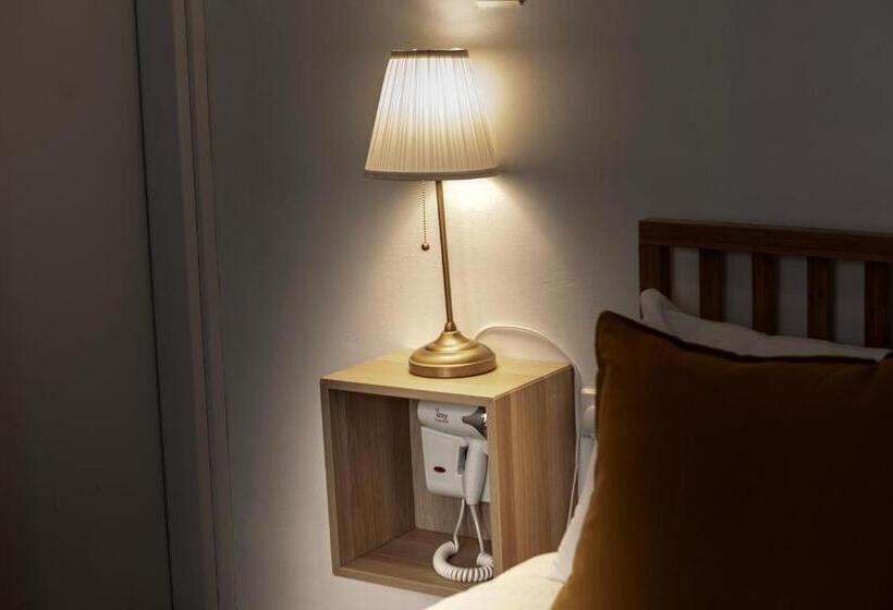 اتاق اکونومی, Edem Traditional House