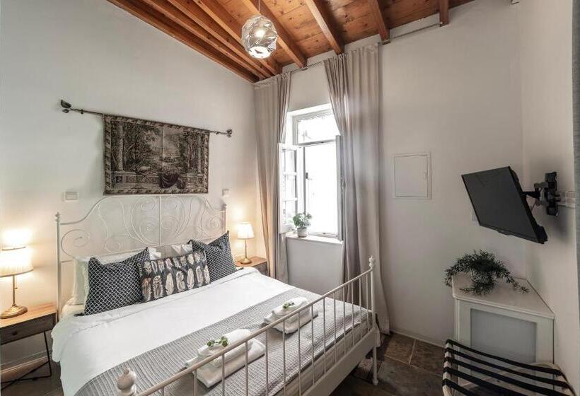 اتاق اکونومی, Edem Traditional House