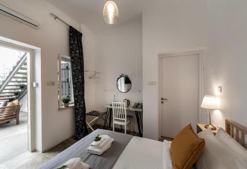 اتاق اکونومی, Edem Traditional House