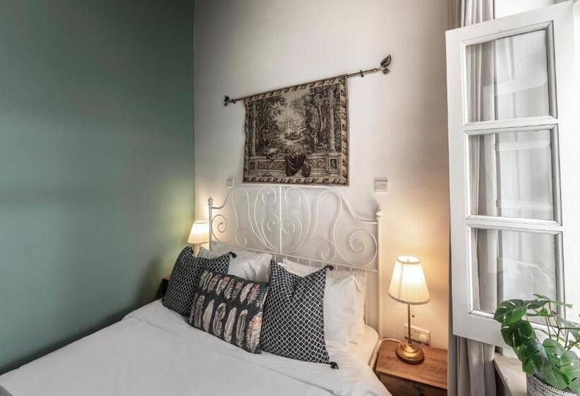 اتاق اکونومی, Edem Traditional House