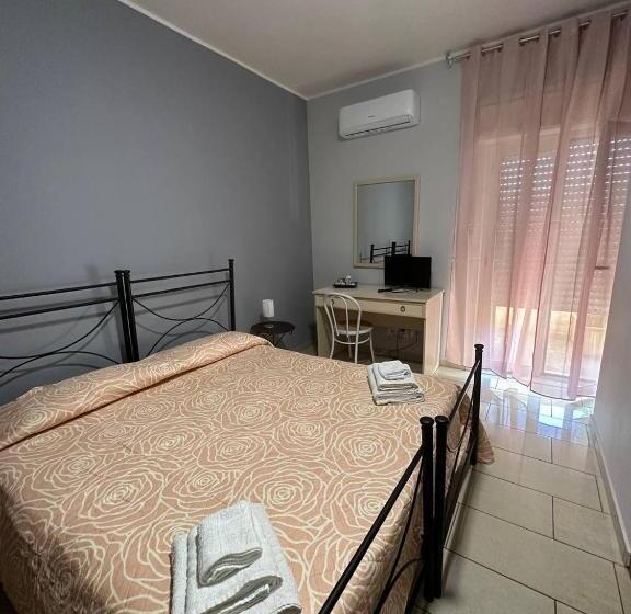 اتاق استاندارد چهار تخته, B&b Emmanuel