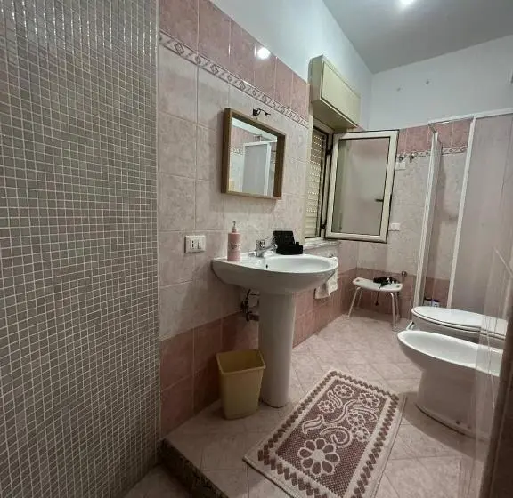 آپارتمان 1 خوابه, B&b Emmanuel
