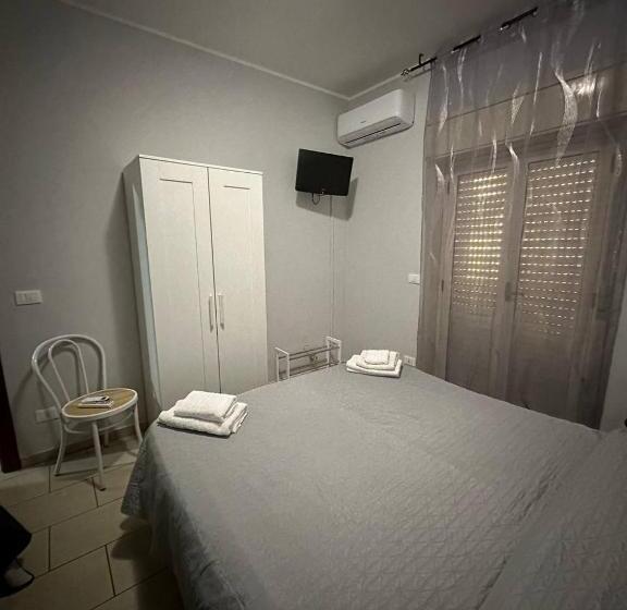 Standard room with outdoor bath, B&b Emmanuel