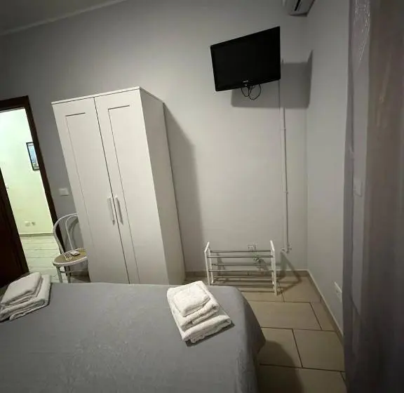 Standard room with outdoor bath, B&b Emmanuel