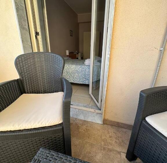 استودیوی استاندارد, B&b Emmanuel