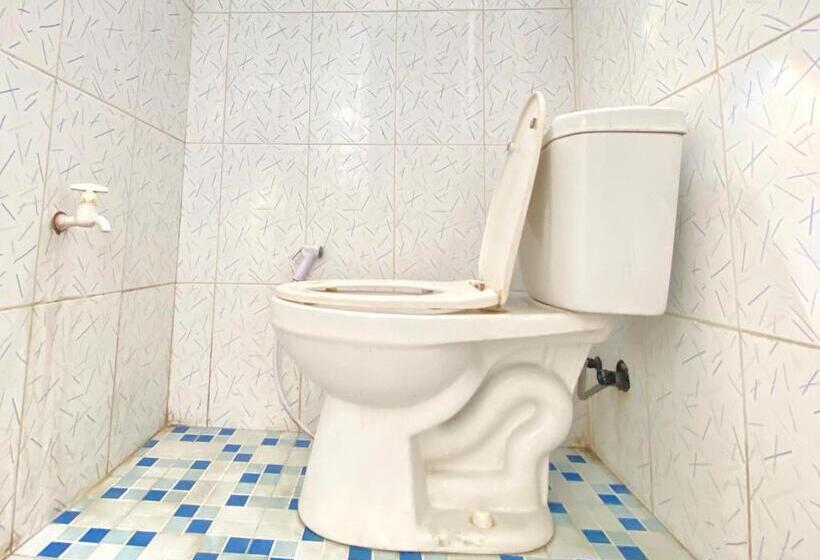 Családi Szoba, Homestay Srikandi Syariah Dieng Redpartner