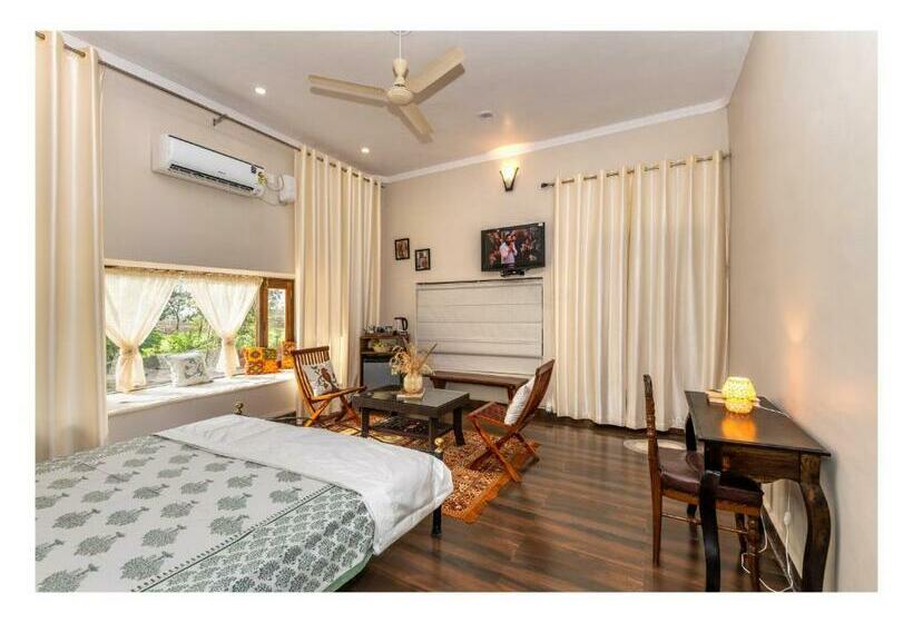 带大床的标准间, Tranquility Homestay