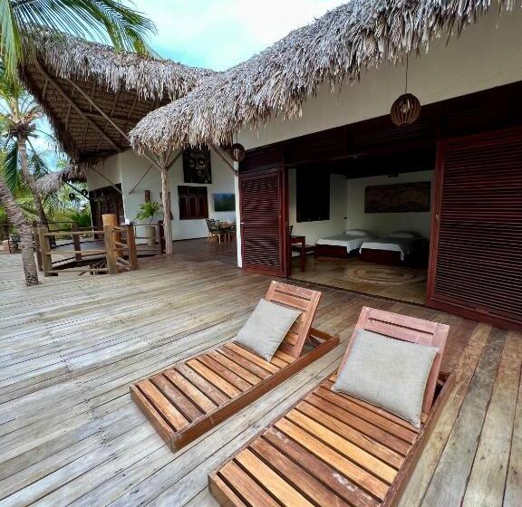 חדר לארבעה סטנדרטי עם מרפסת, Casa Camurupim