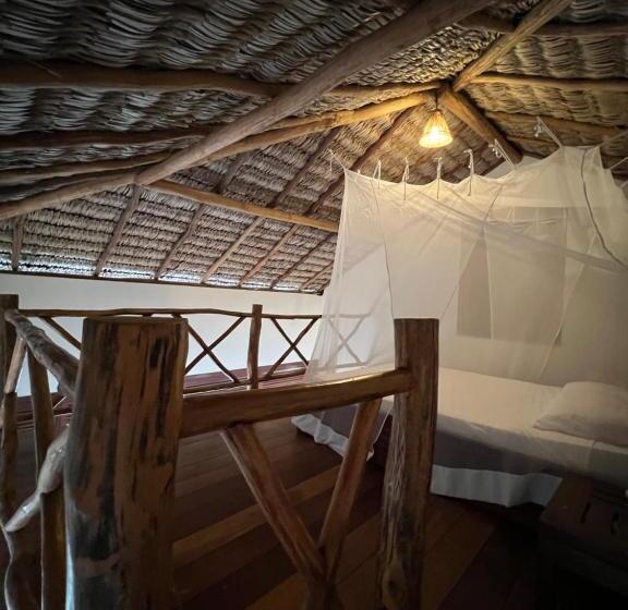 חדר לארבעה סטנדרטי עם מרפסת, Casa Camurupim