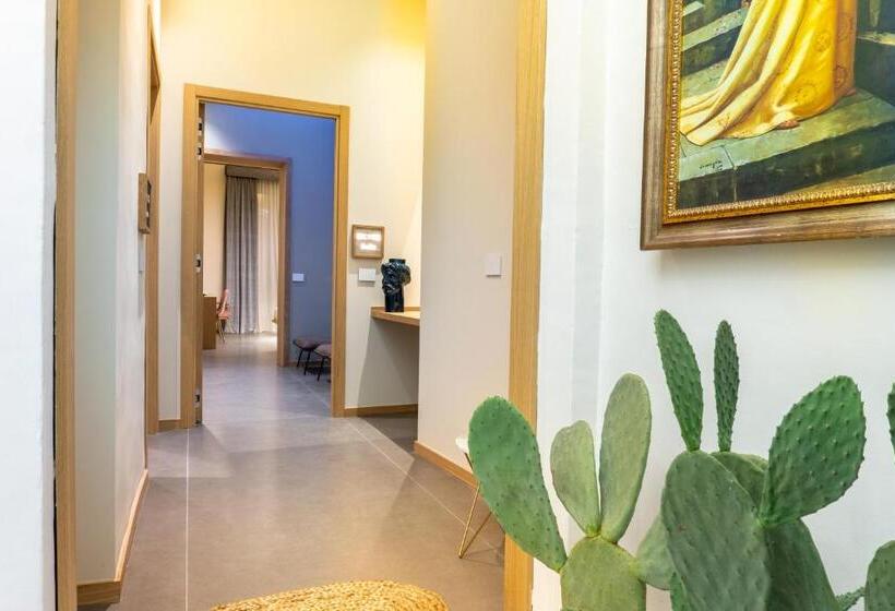 اتاق لوکس, Etnea Suite 270