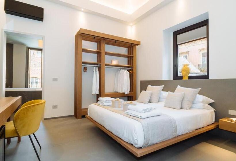 جناح مزود بجاكوزى, Etnea Suite 270