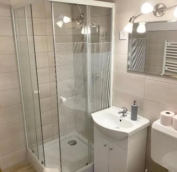 スタンダードルーム, Megnyugtat Lak Apartmanház