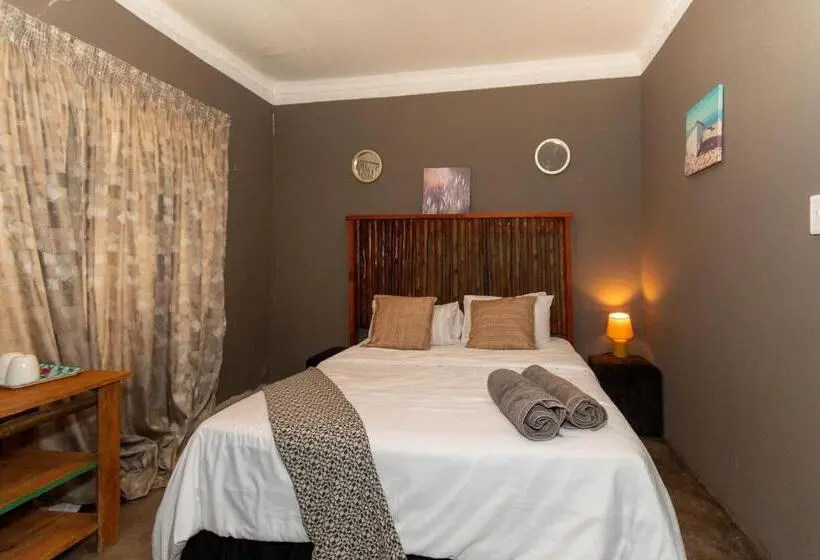 Economy-huone, Woodpeckers Guest House