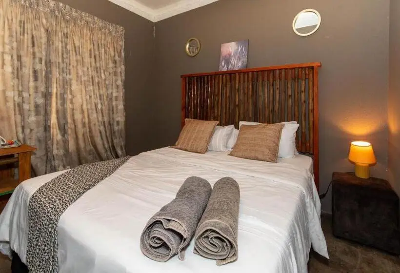 Economy-huone, Woodpeckers Guest House