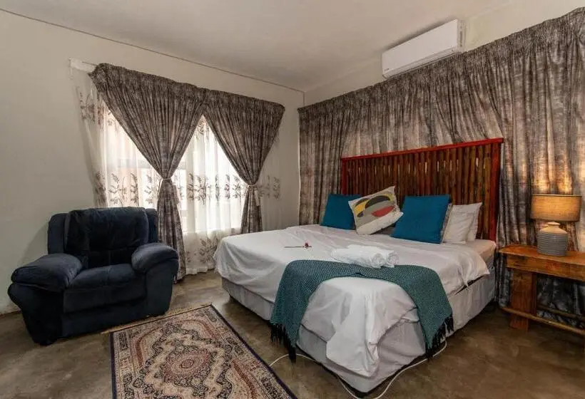 Perhesviitti, Woodpeckers Guest House