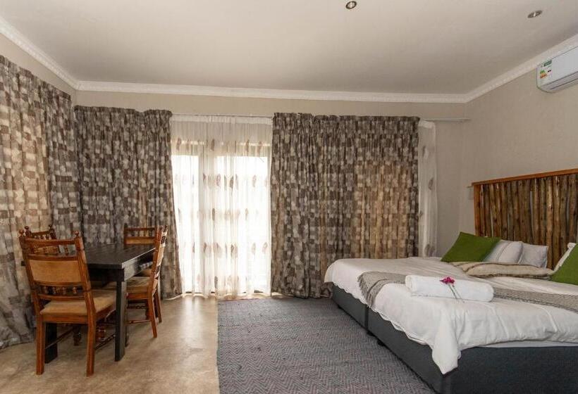 جناح عائلي, Woodpeckers Guest House