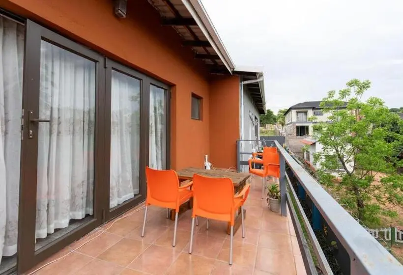 Perhesviitti, Woodpeckers Guest House